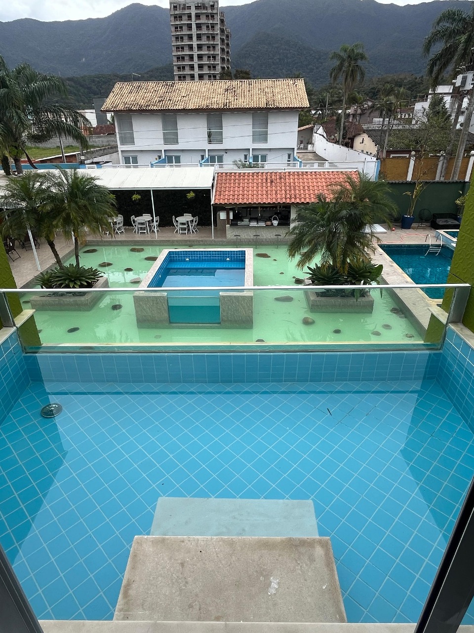 Suíte com Piscina Privativa